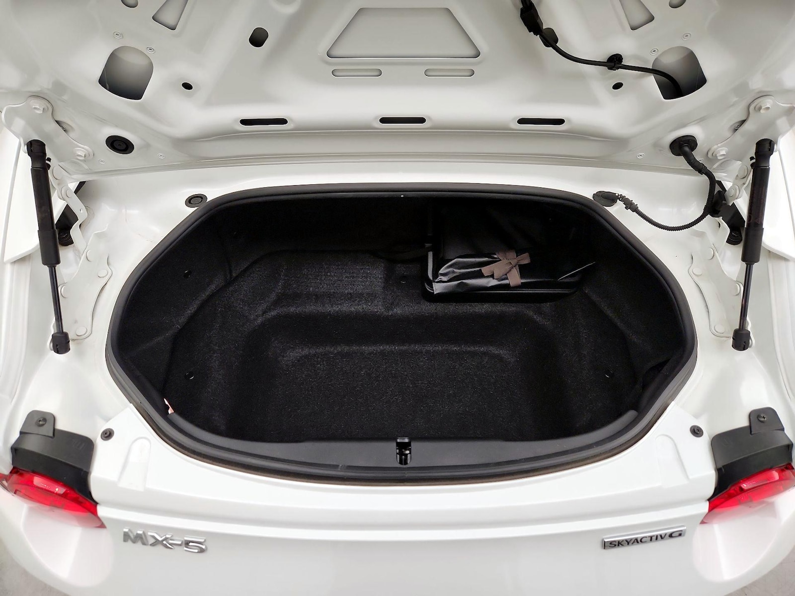2022 Mazda MX-5 Miata RF Grand Touring - Photo 21
