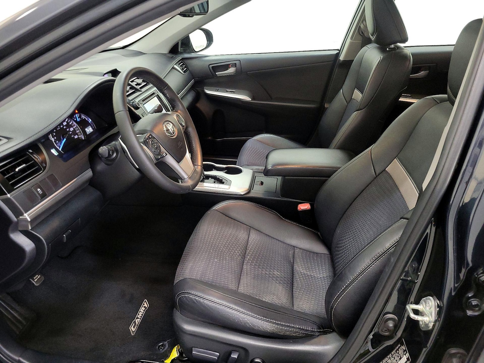 Power Seat(s) & Side Airbags