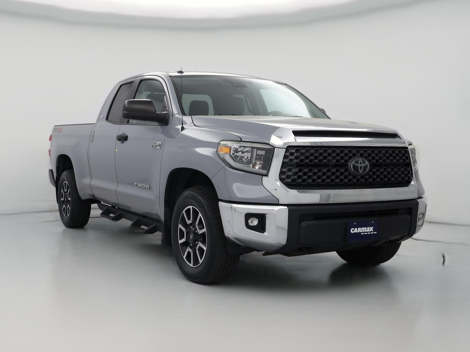 Bed Liner & Tow Hitch