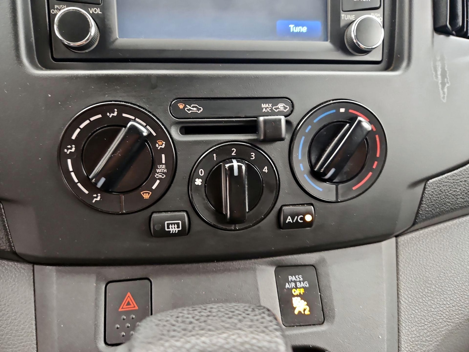 2017 Nissan NV200 SV - Photo 18
