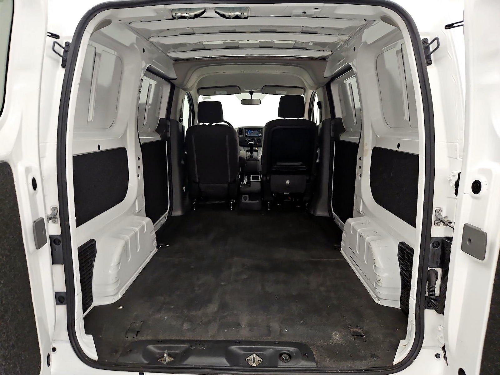 2017 Nissan NV200 SV - Photo 21