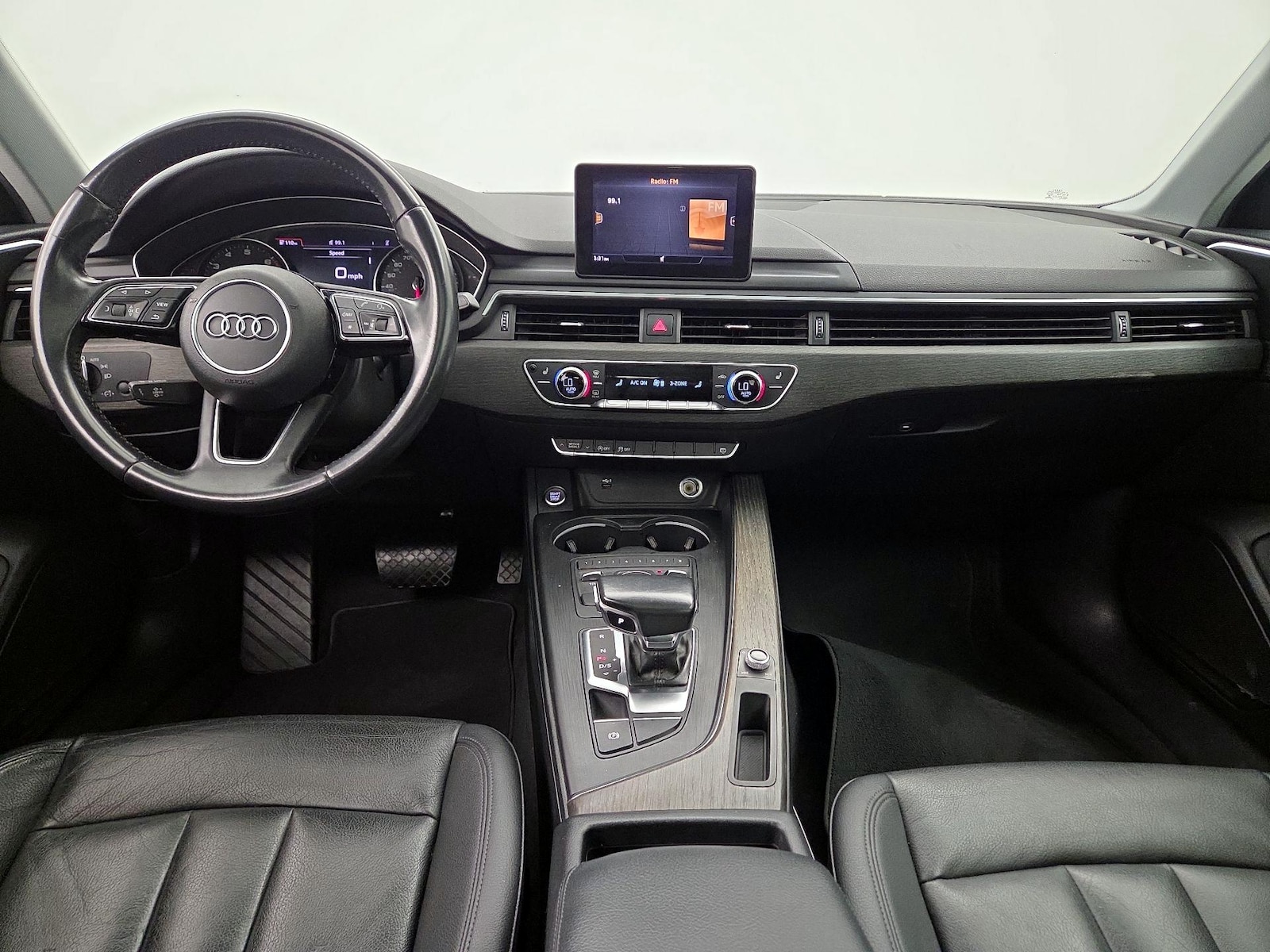 2019 Audi A4 Premium - Photo 10