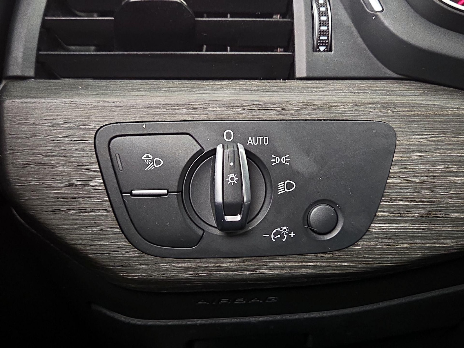 2019 Audi A4 Premium - Photo 14