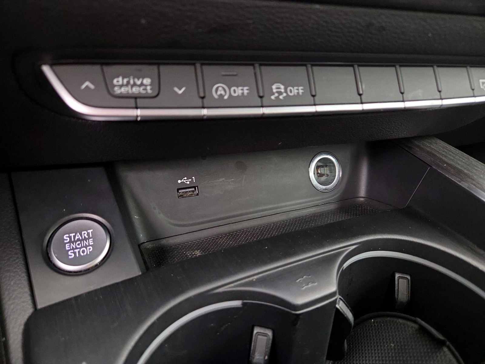 2019 Audi A4 Premium - Photo 19