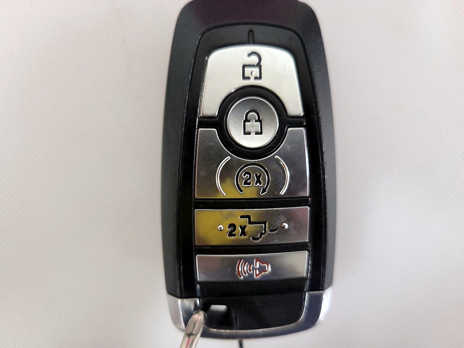 2021 Ford F-150 Lariat - Photo 25