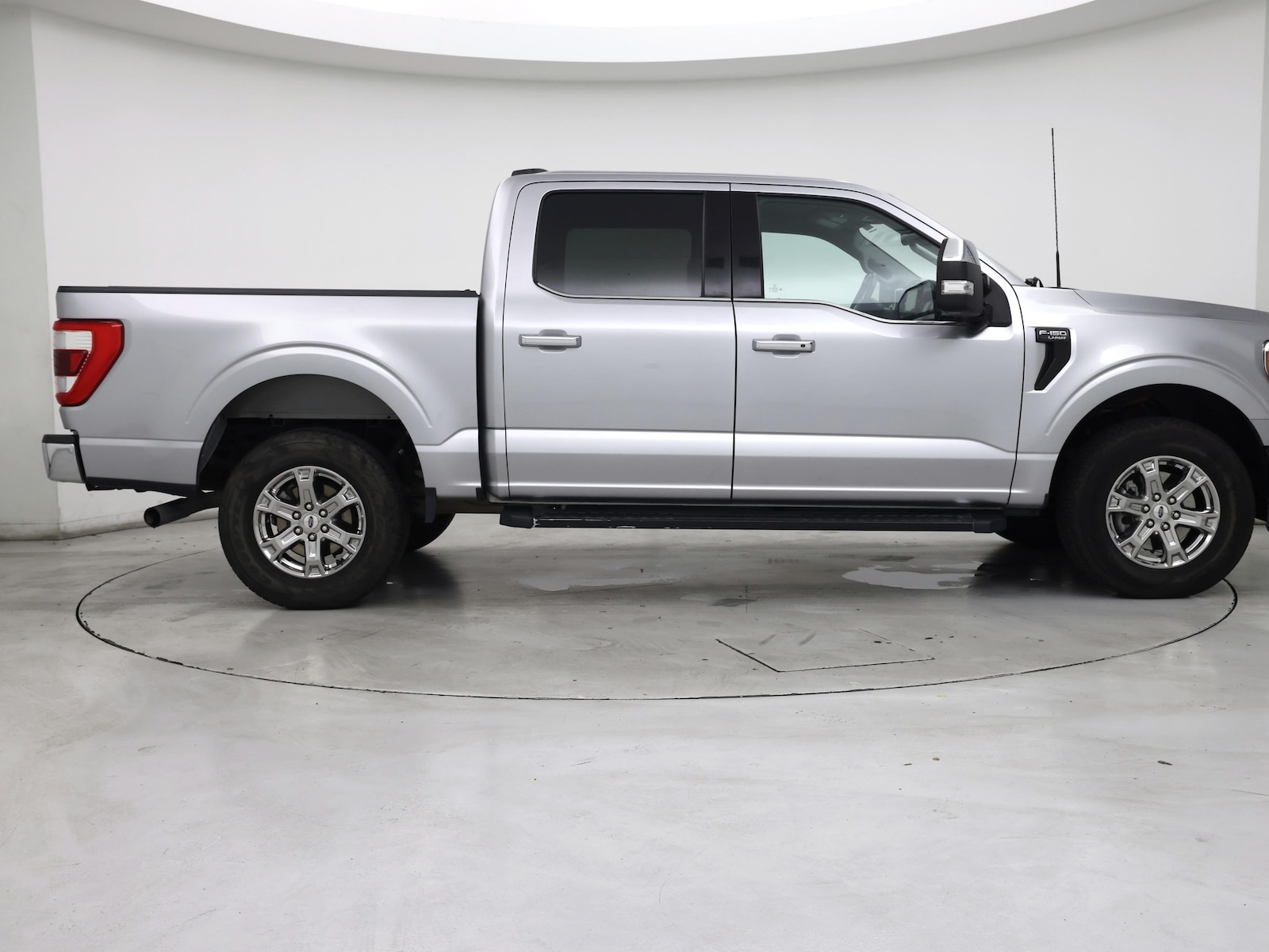 2021 Ford F-150 Lariat - Photo 8
