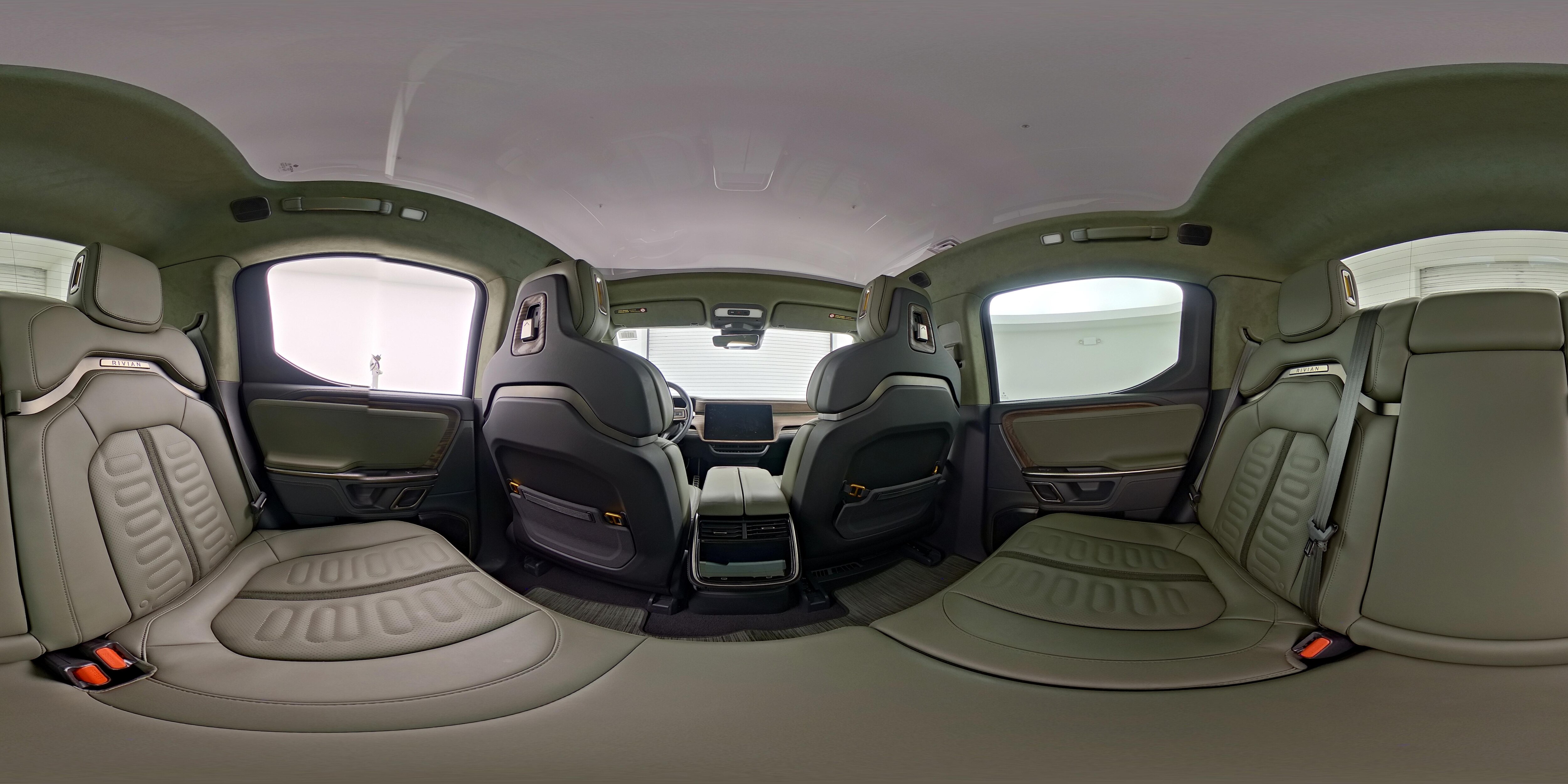 2022 Rivian R1T Launch Edition - Photo 26