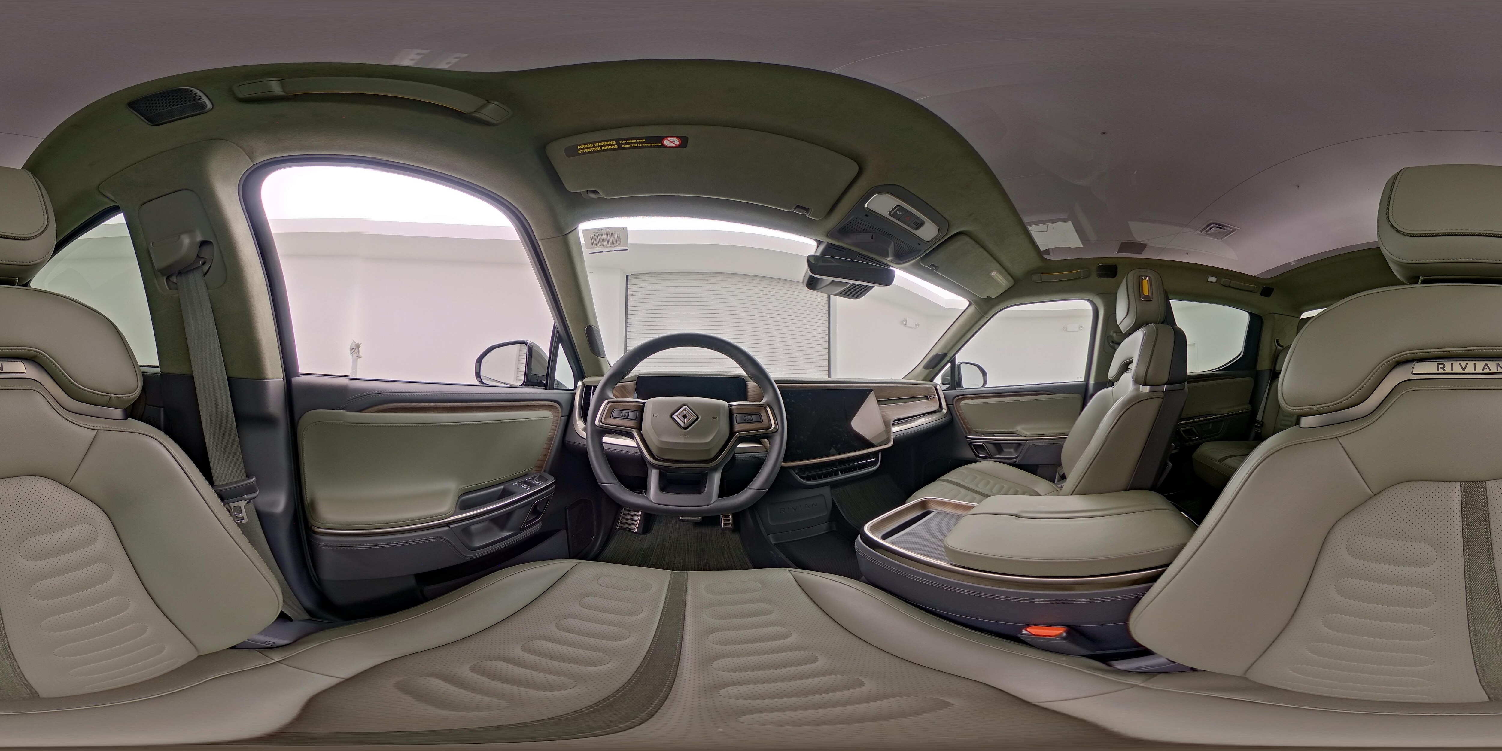 2022 Rivian R1T Launch Edition - Photo 27
