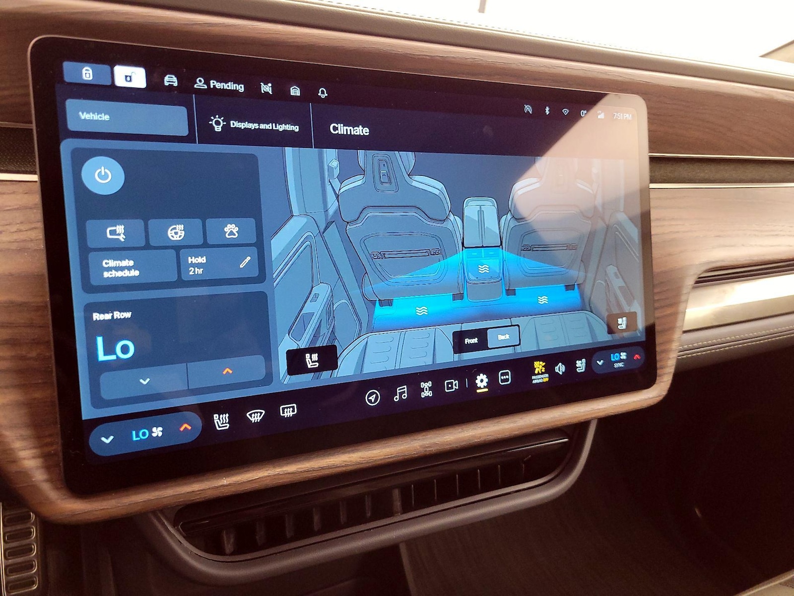 2022 Rivian R1T Launch Edition - Photo 17