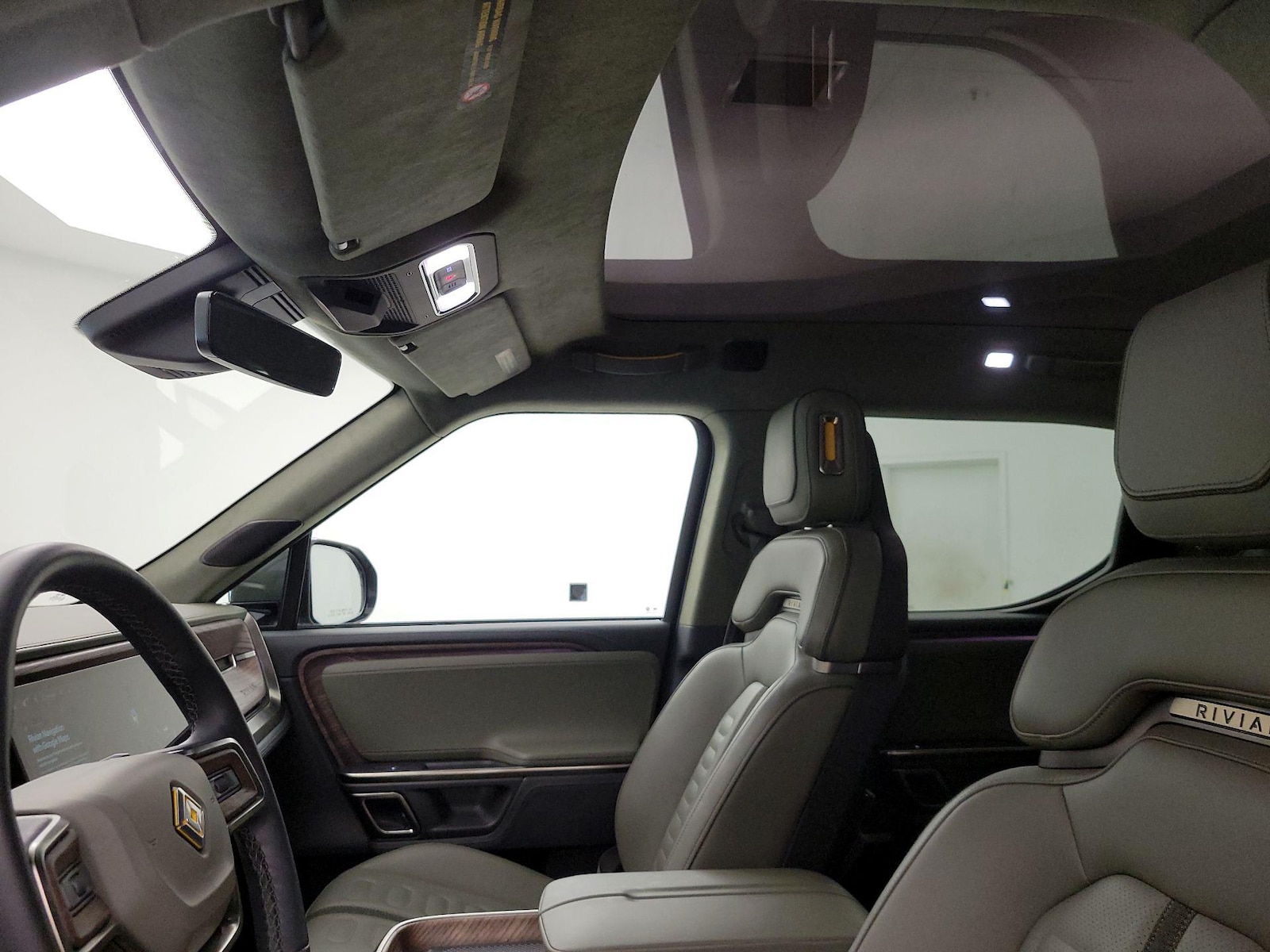 2022 Rivian R1T Launch Edition - Photo 20