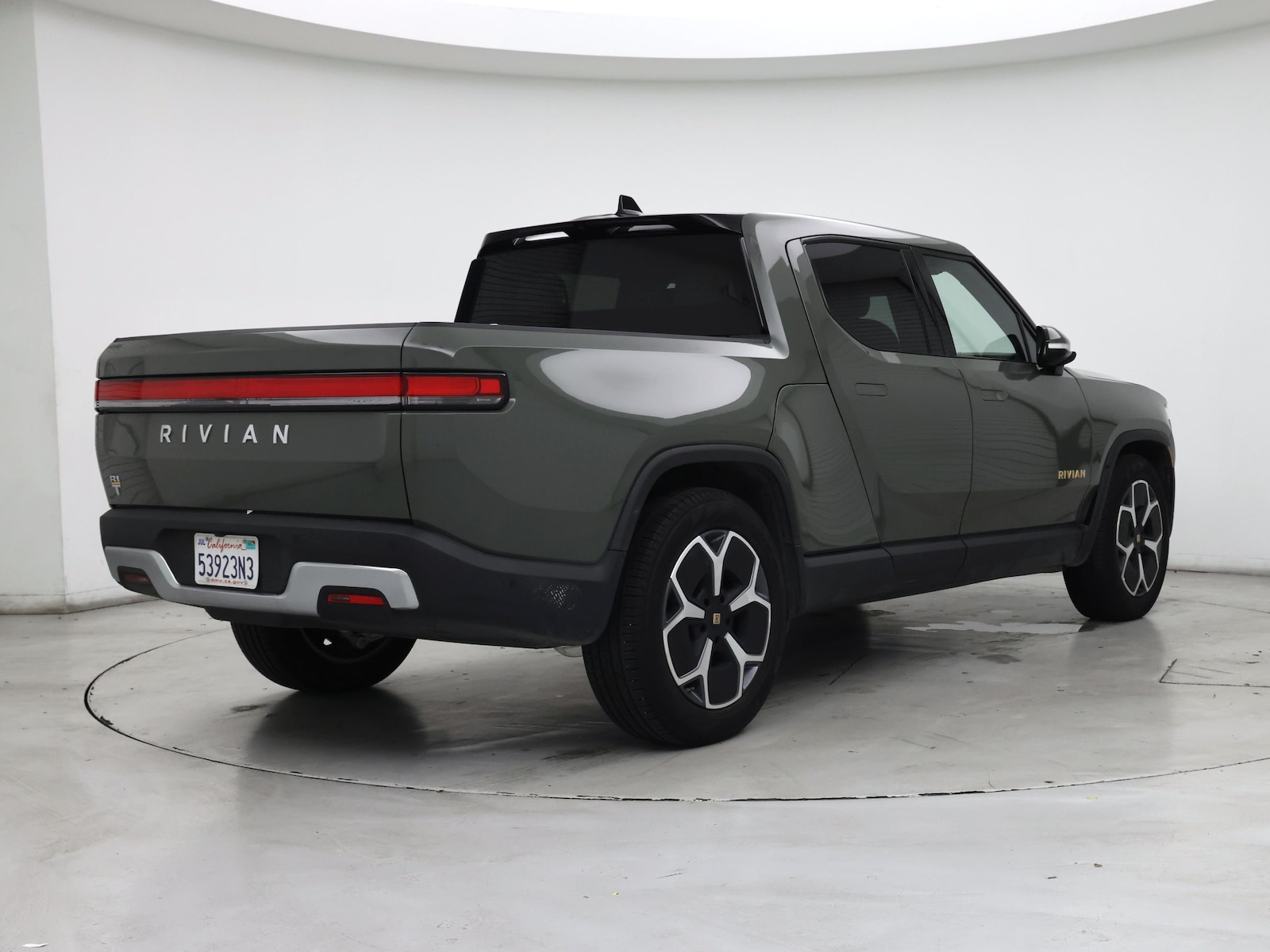 2022 Rivian R1T Launch Edition - Photo 9