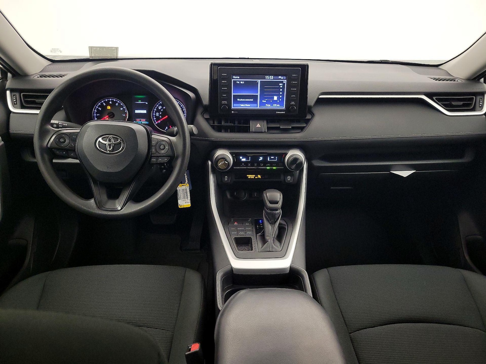 2020 Toyota RAV4 LE - Photo 10