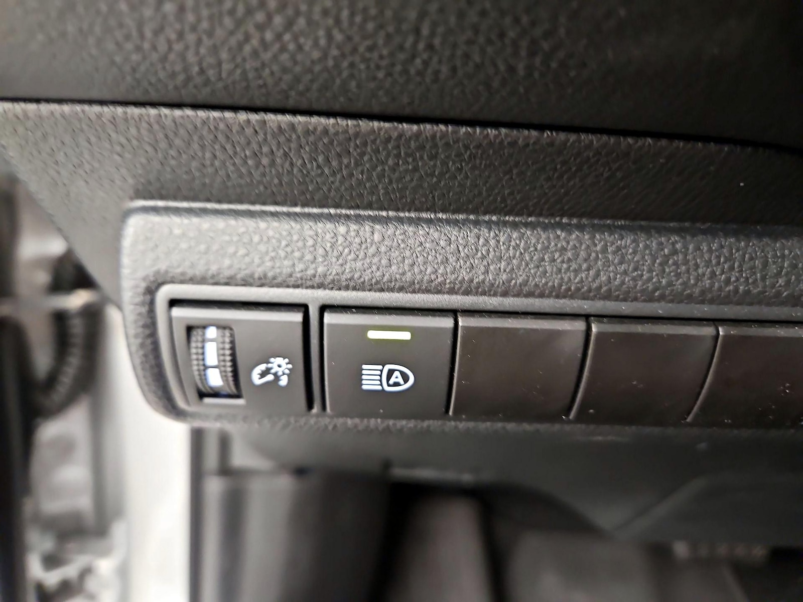 2024 Toyota Corolla LE - Photo 14