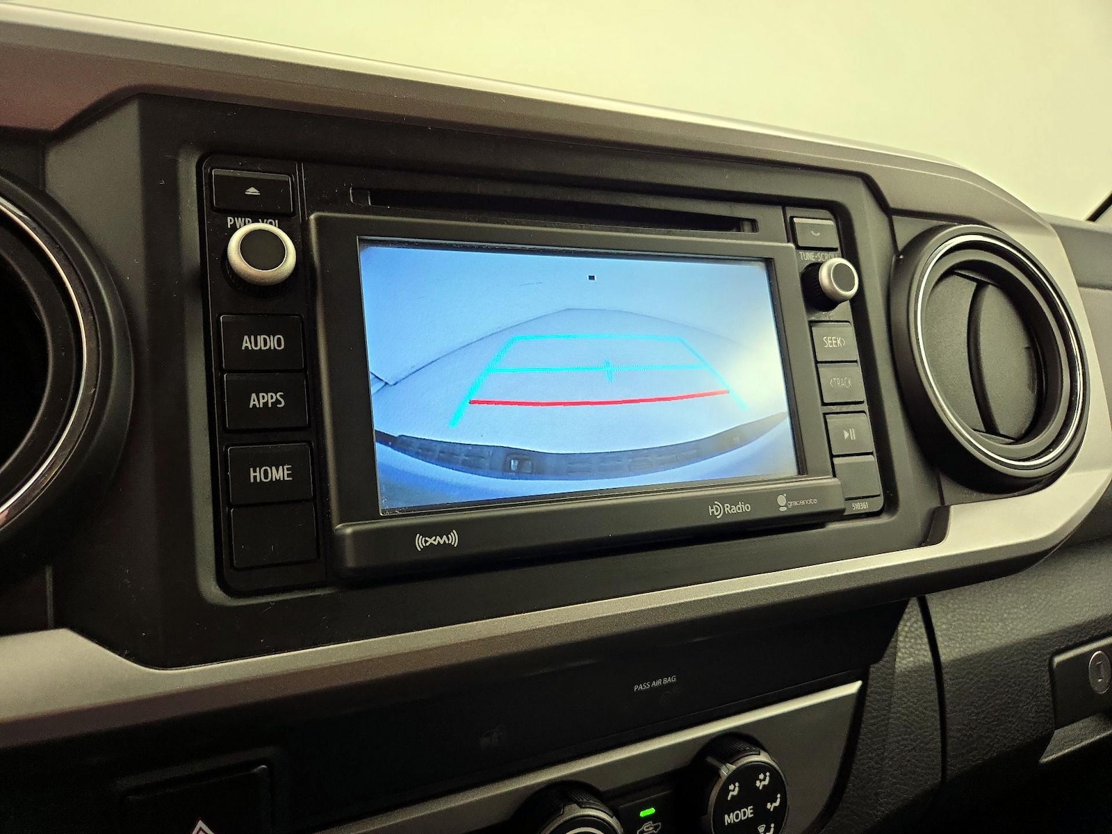 2019 Toyota Tacoma SR5 - Photo 15