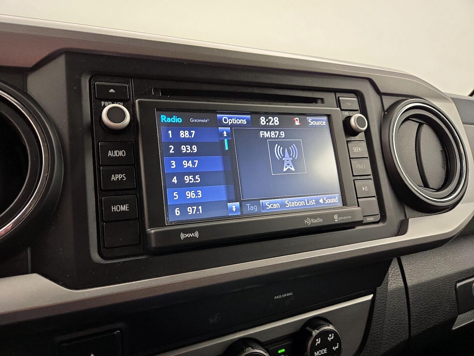 2019 Toyota Tacoma SR5 - Photo 16