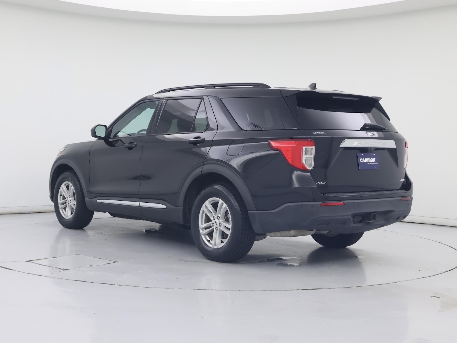 2022 Ford Explorer XLT - Photo 3