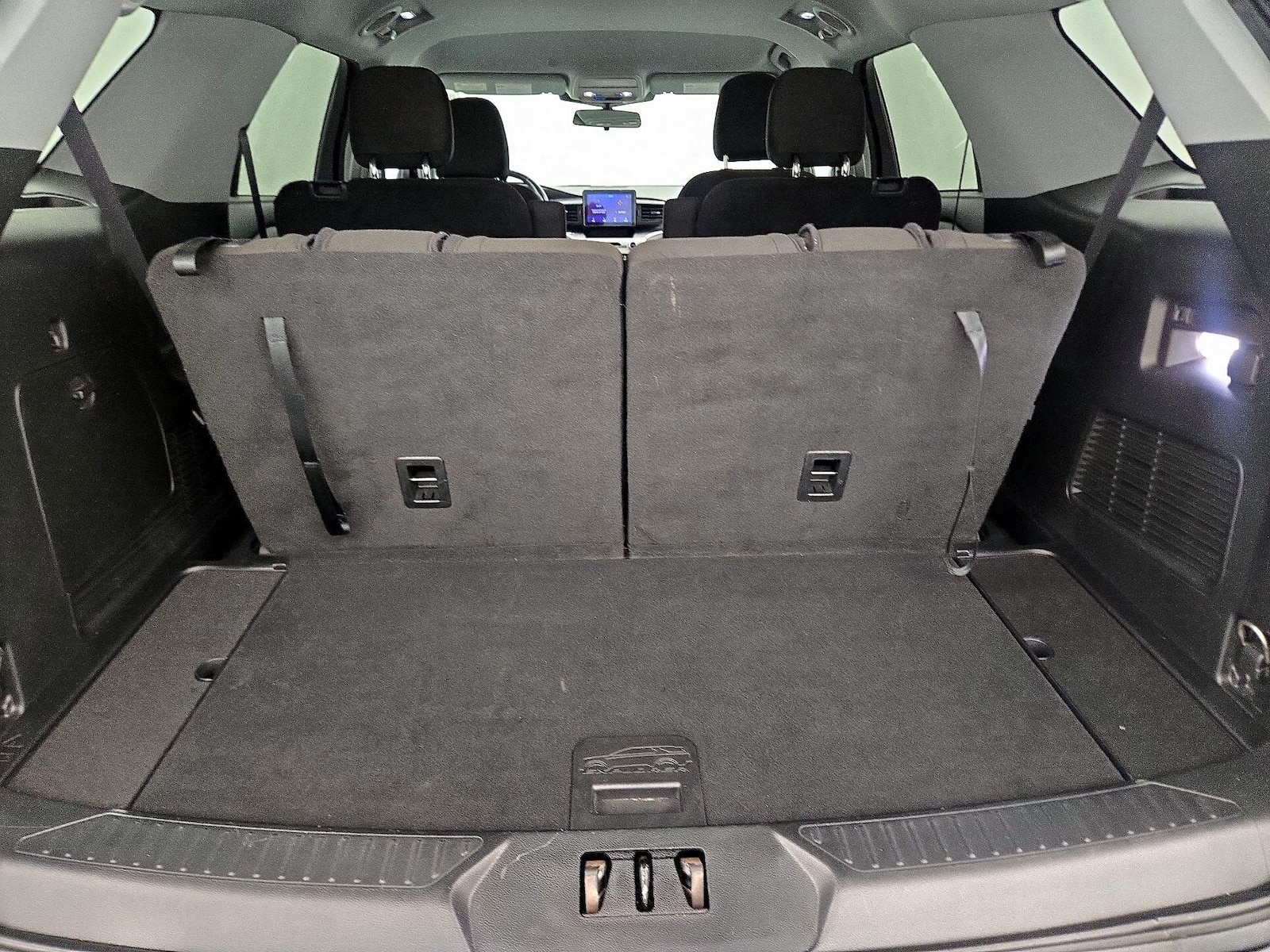 2022 Ford Explorer XLT - Photo 22