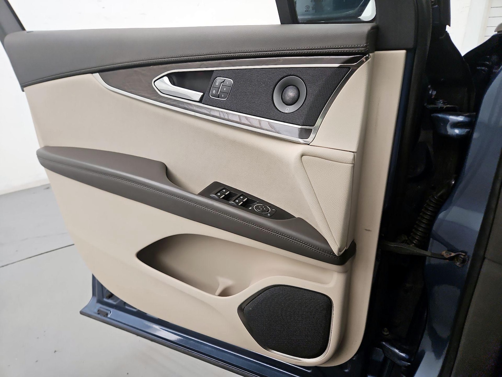 2019 Lincoln Nautilus Reserve - Photo 13