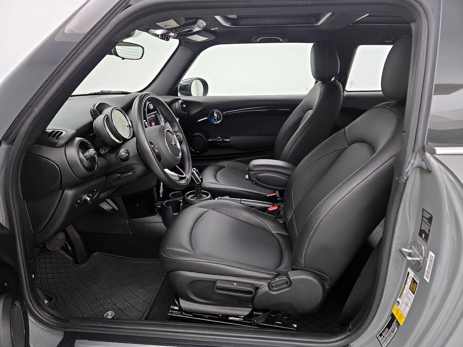 2021 MINI Hardtop 2 Door - Photo 12