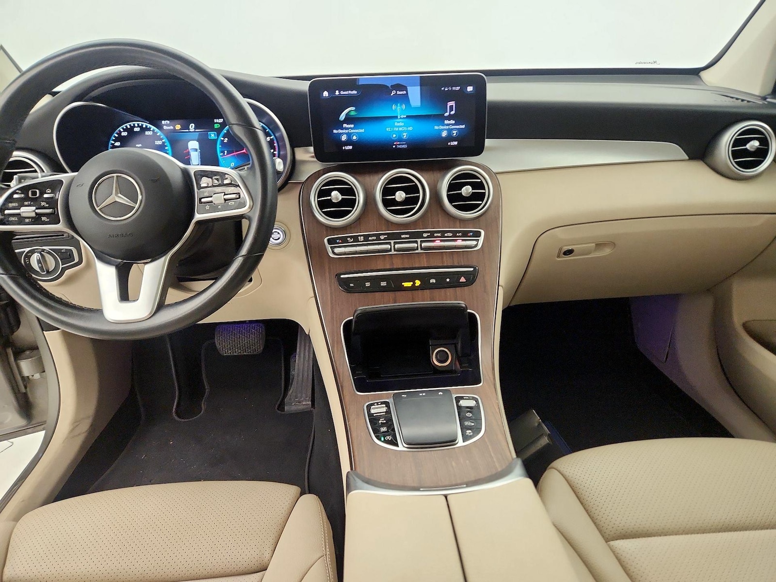 2021 Mercedes-Benz GLC GLC300 - Photo 10
