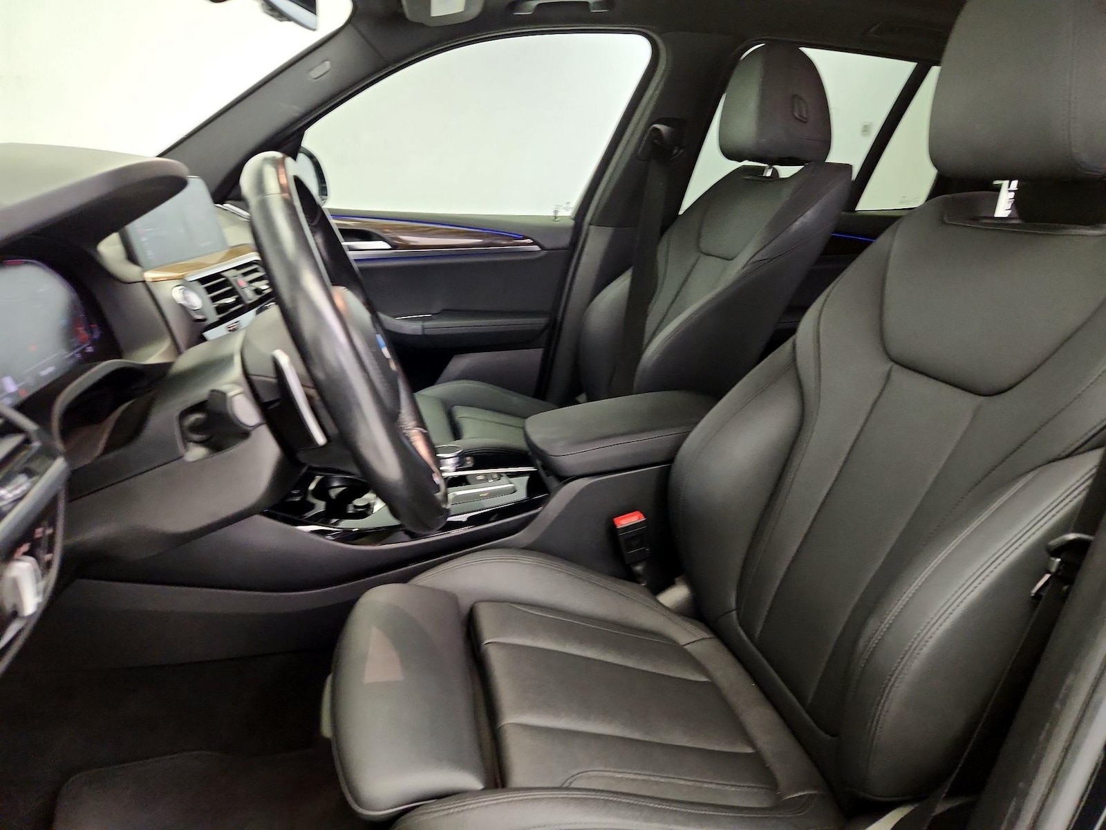 Power Seat(s) & Side Airbags