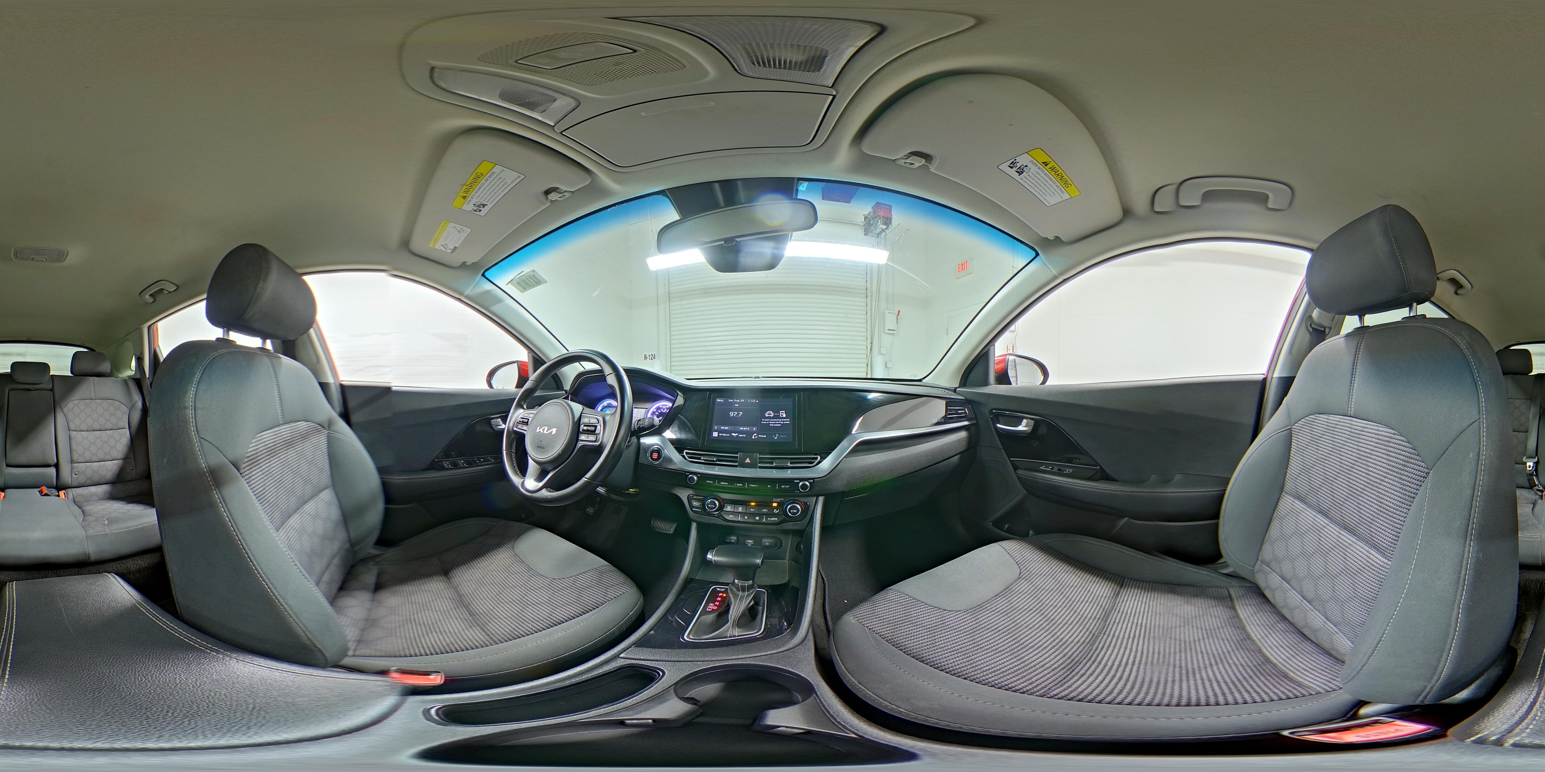 2022 Kia Niro LXS - Photo 24