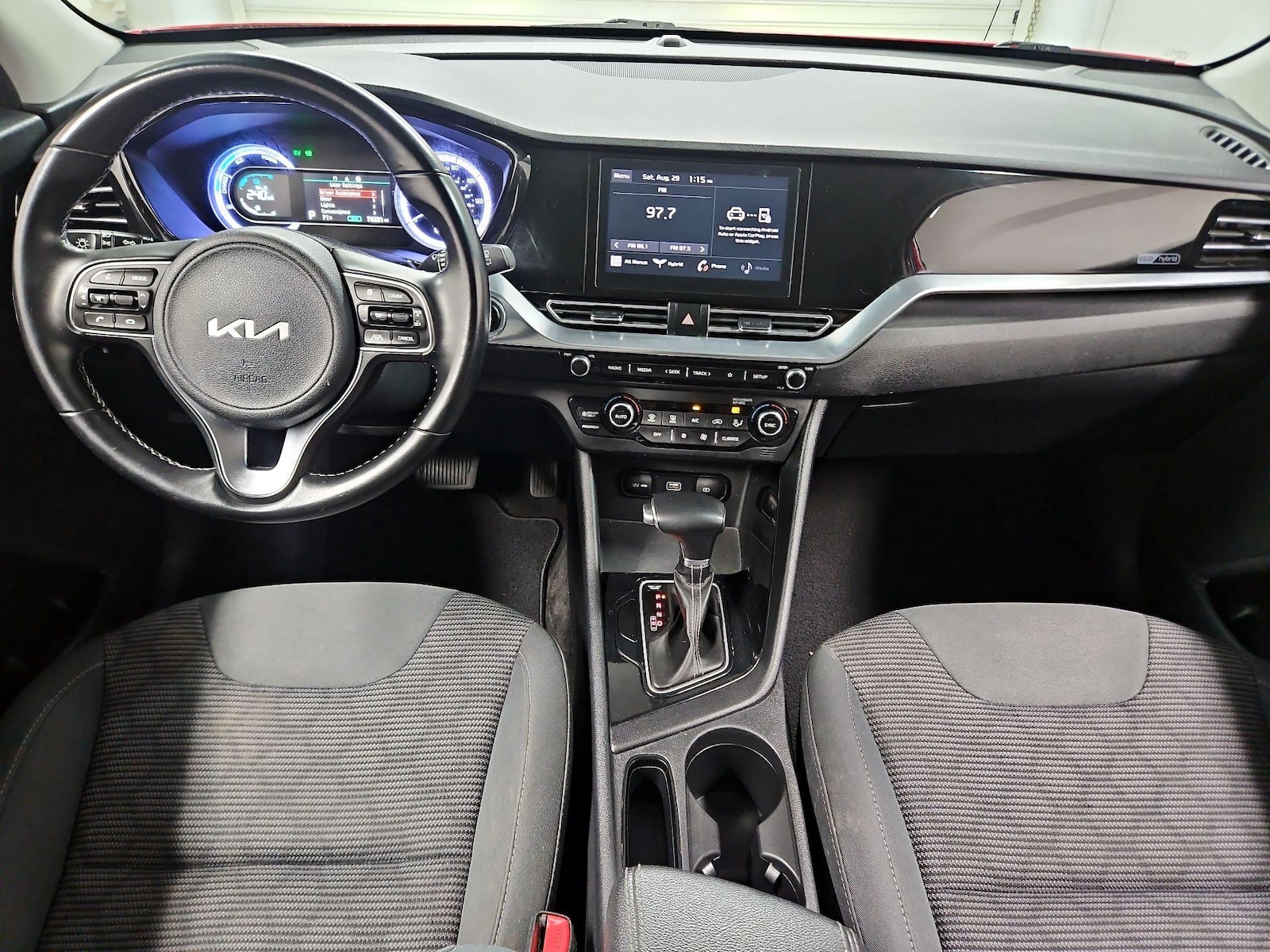 2022 Kia Niro LXS - Photo 10