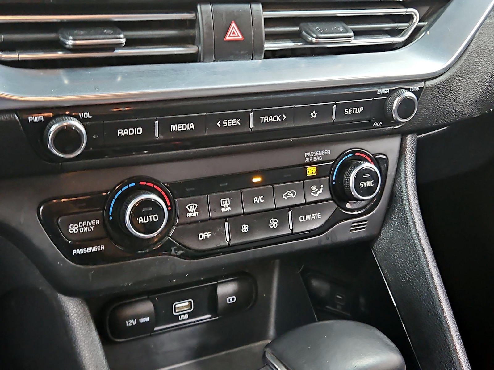 2022 Kia Niro LXS - Photo 17