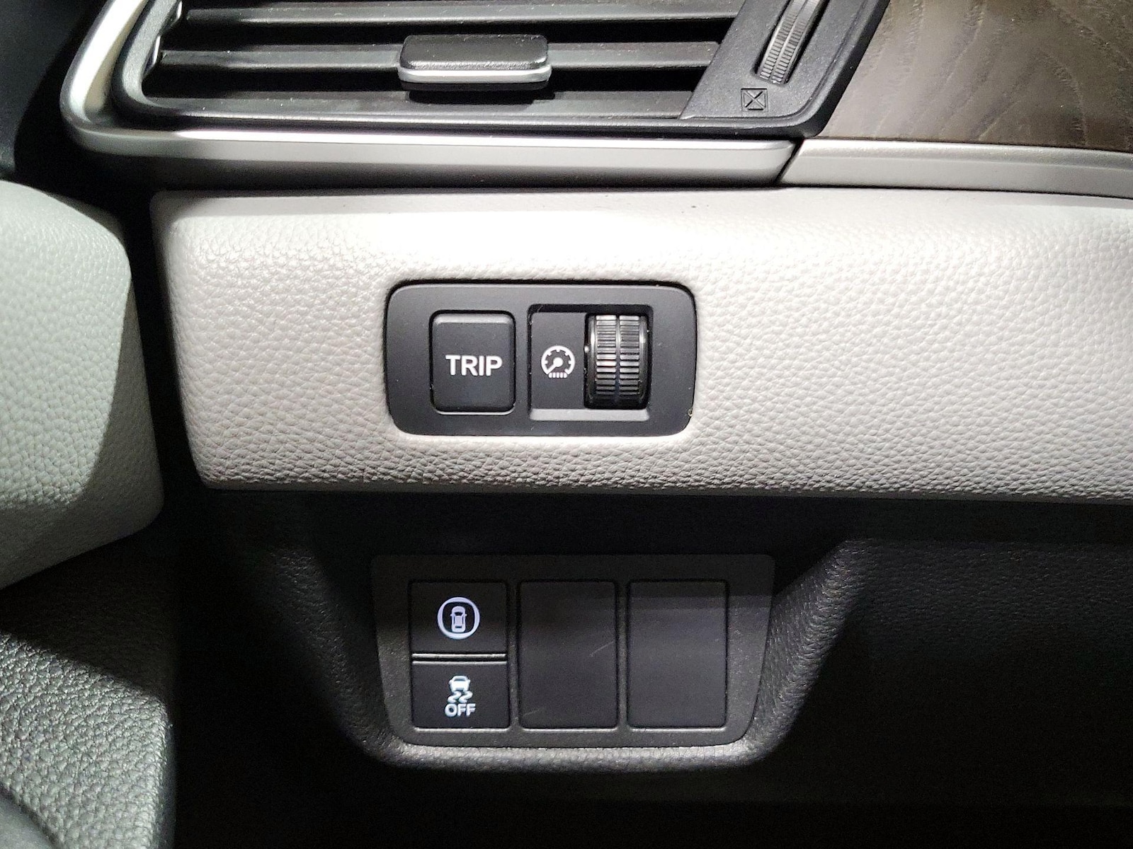 2020 Honda Accord EX - Photo 14