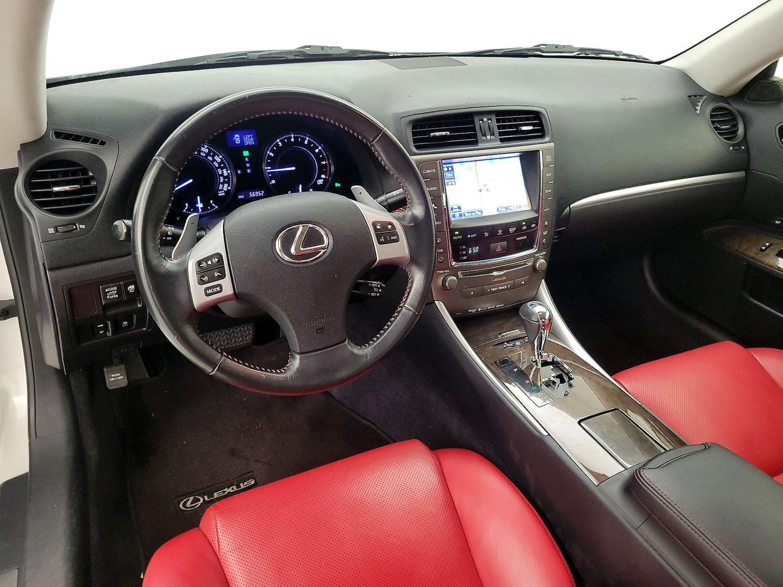 2015 Lexus IS 250 - Photo 10