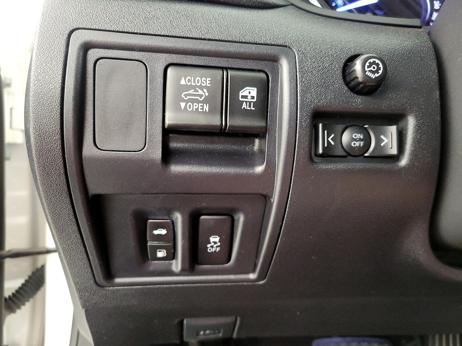 2015 Lexus IS 250 - Photo 14