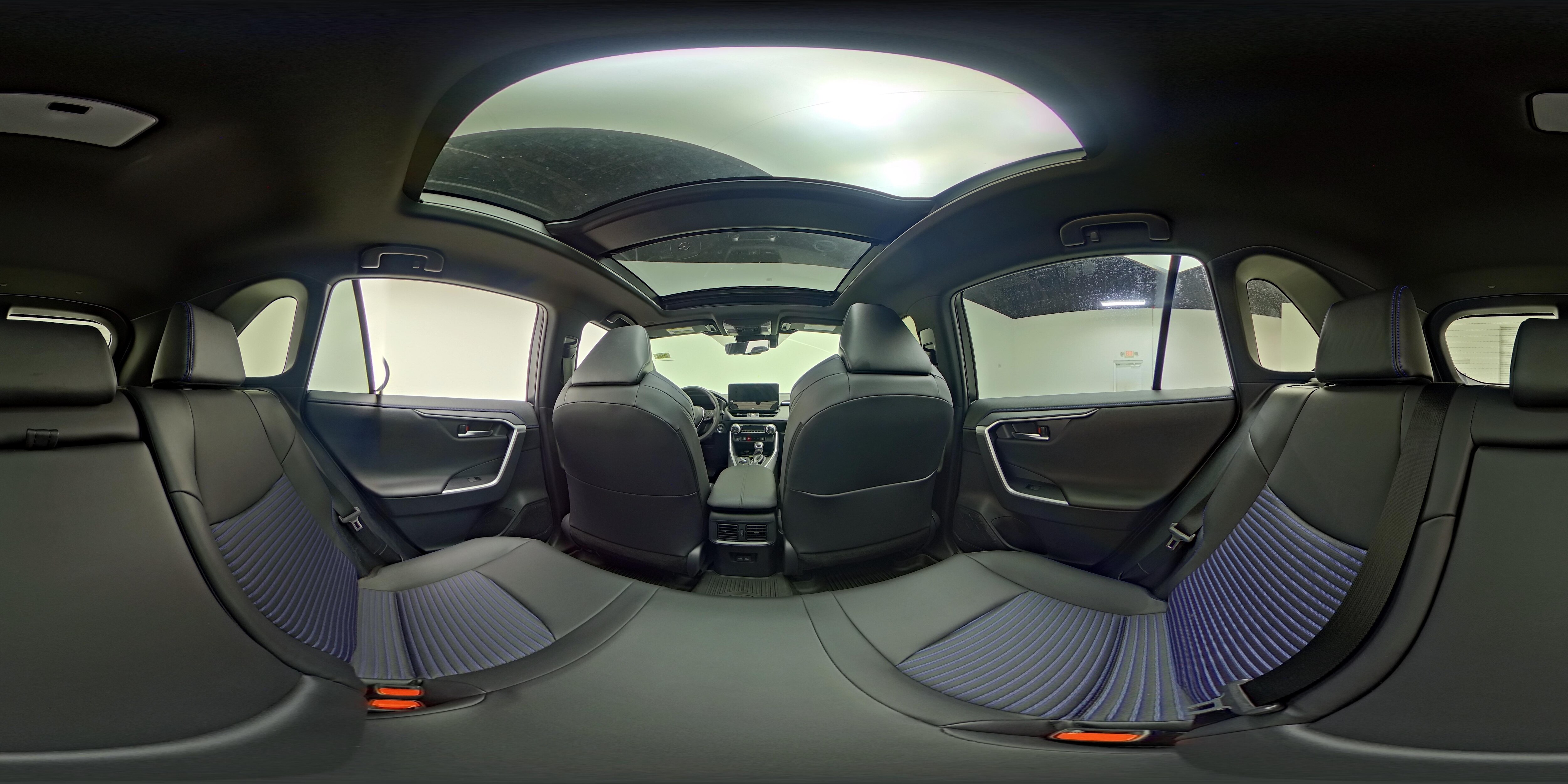 2024 Toyota RAV4 XSE - Photo 28