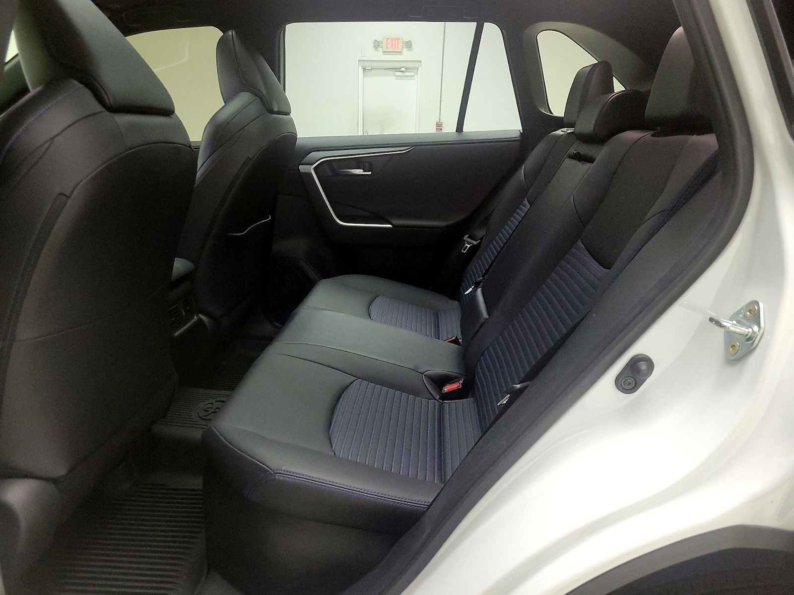 2024 Toyota RAV4 XSE - Photo 22
