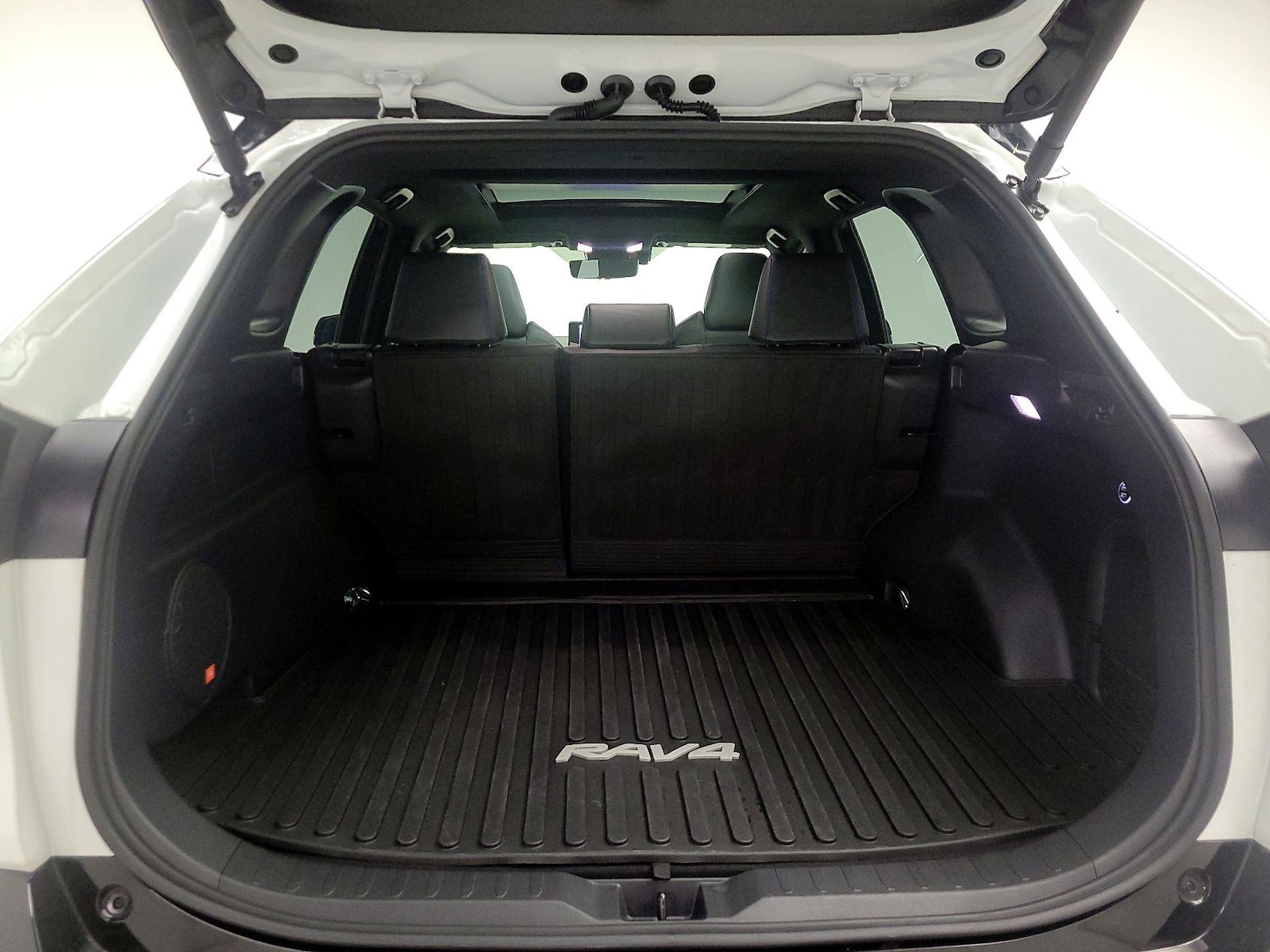 2024 Toyota RAV4 XSE - Photo 23