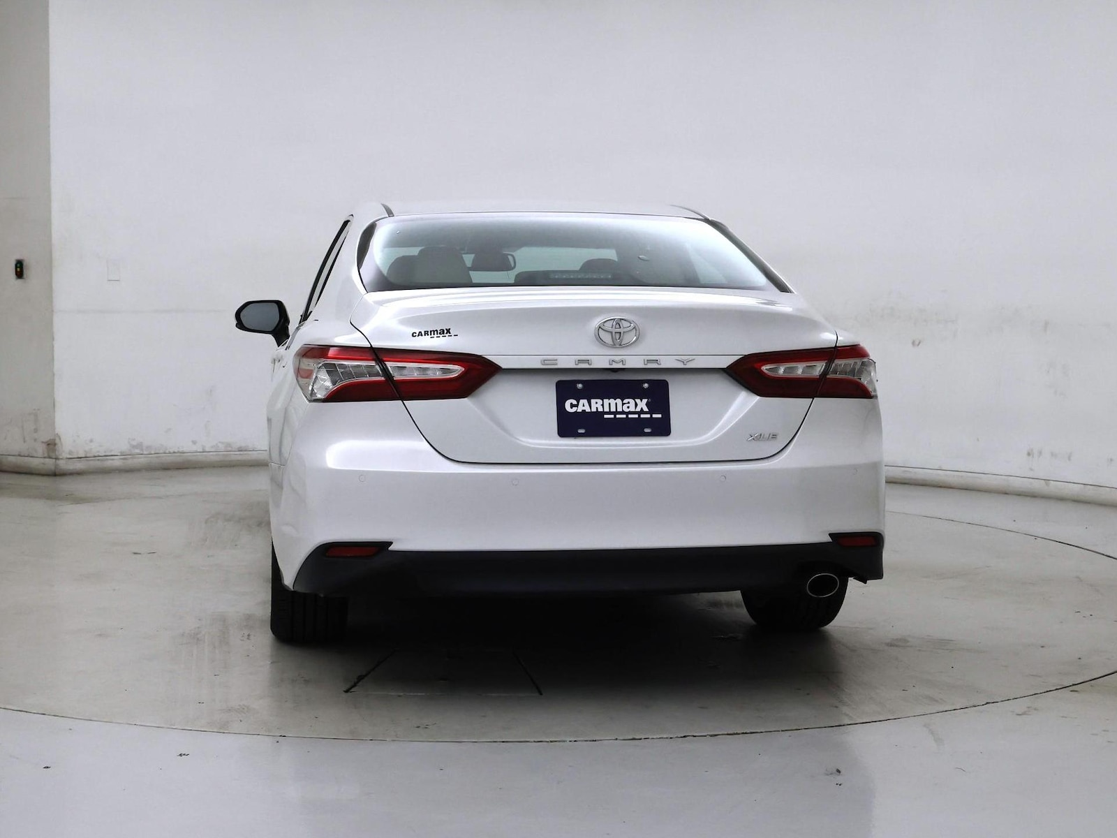2018 Toyota Camry XLE - Photo 7