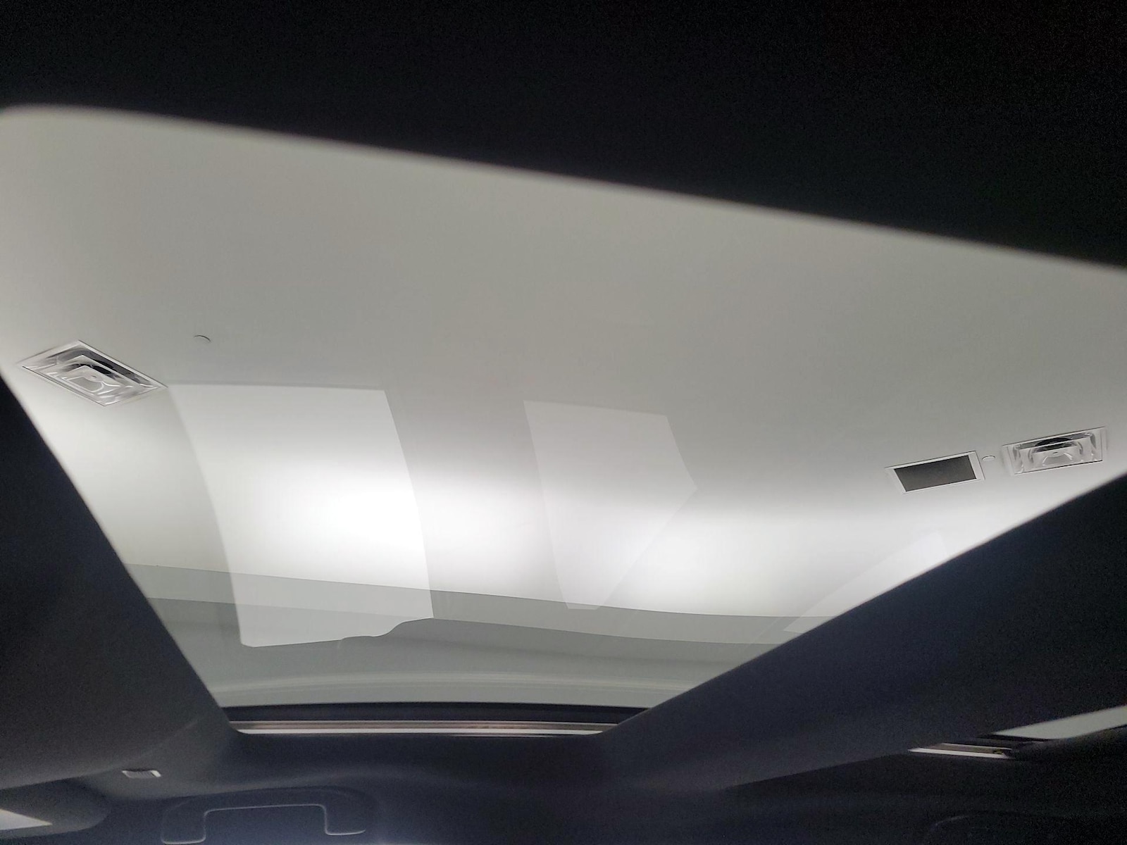 Skylight(s) & Overhead Airbags