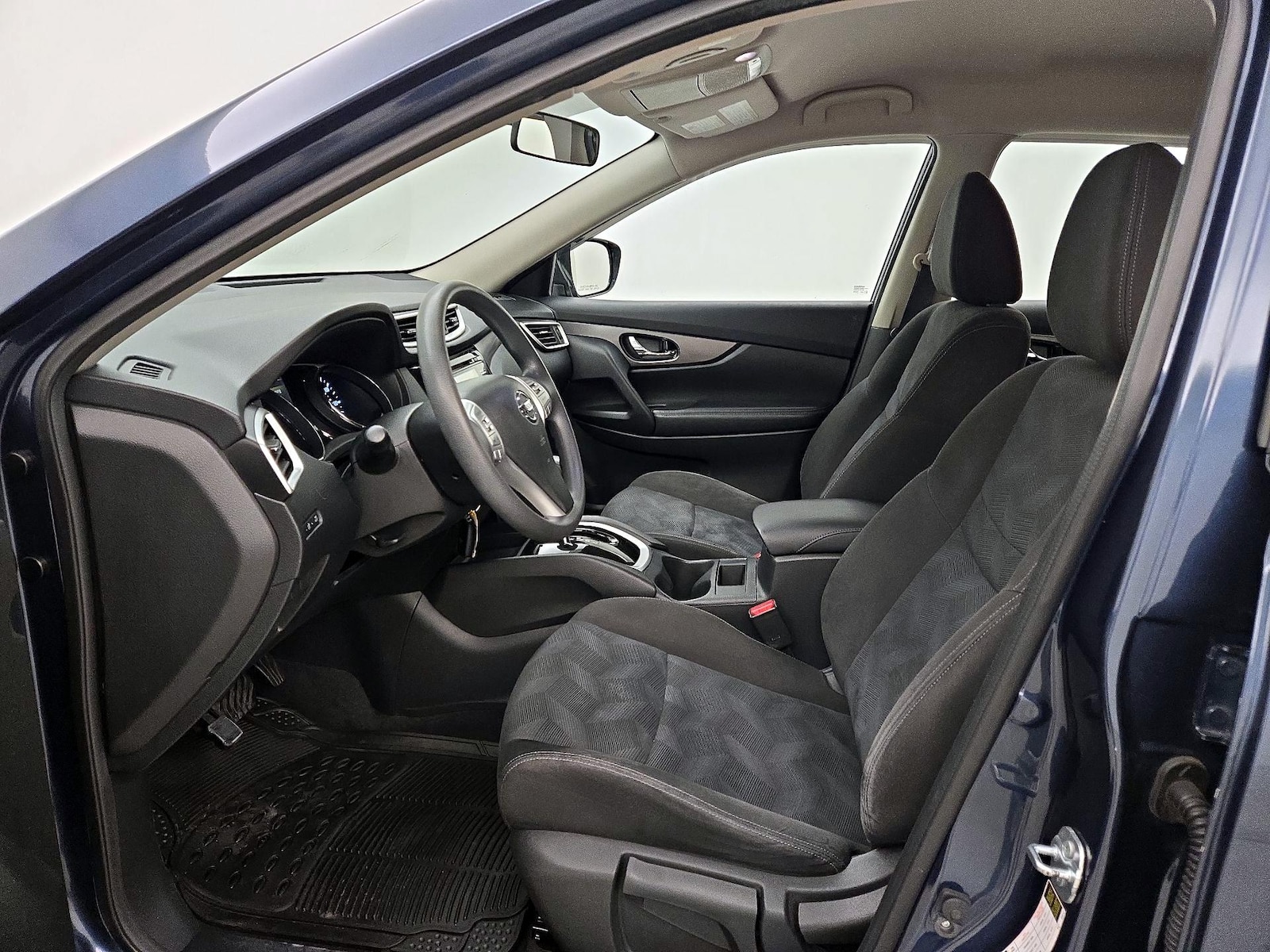 2015 Nissan Rogue S - Photo 12