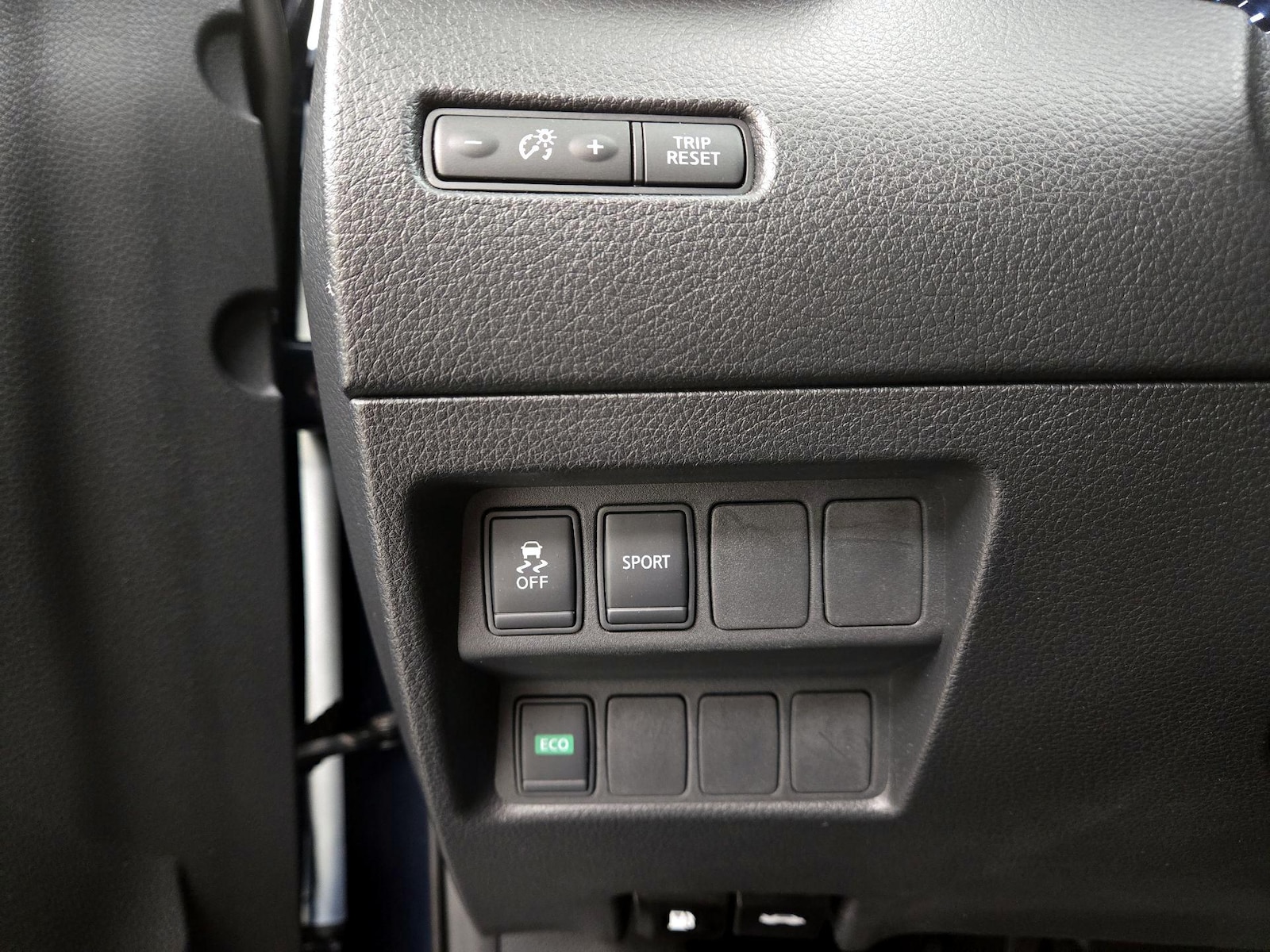2015 Nissan Rogue S - Photo 14