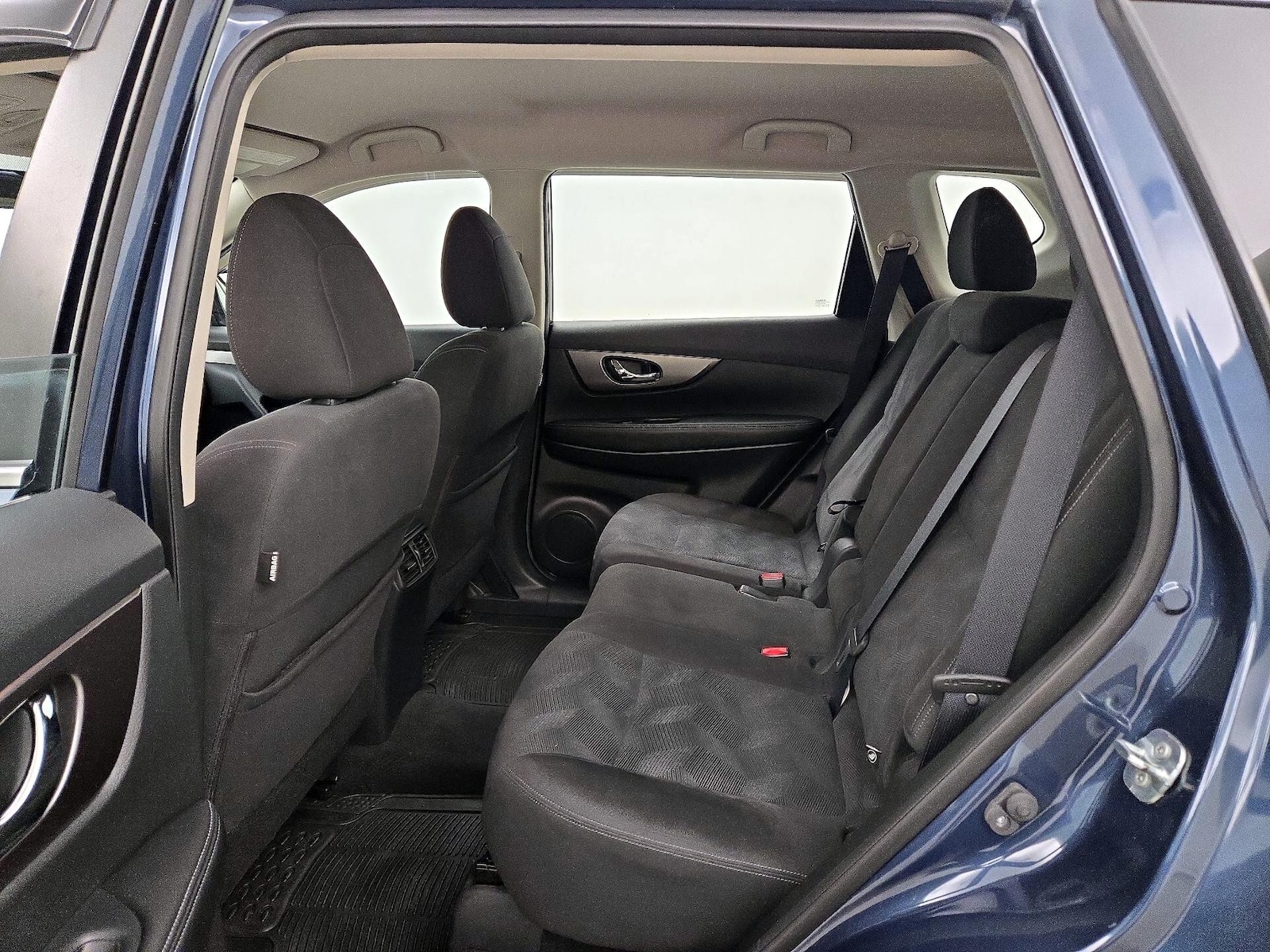 2015 Nissan Rogue S - Photo 20