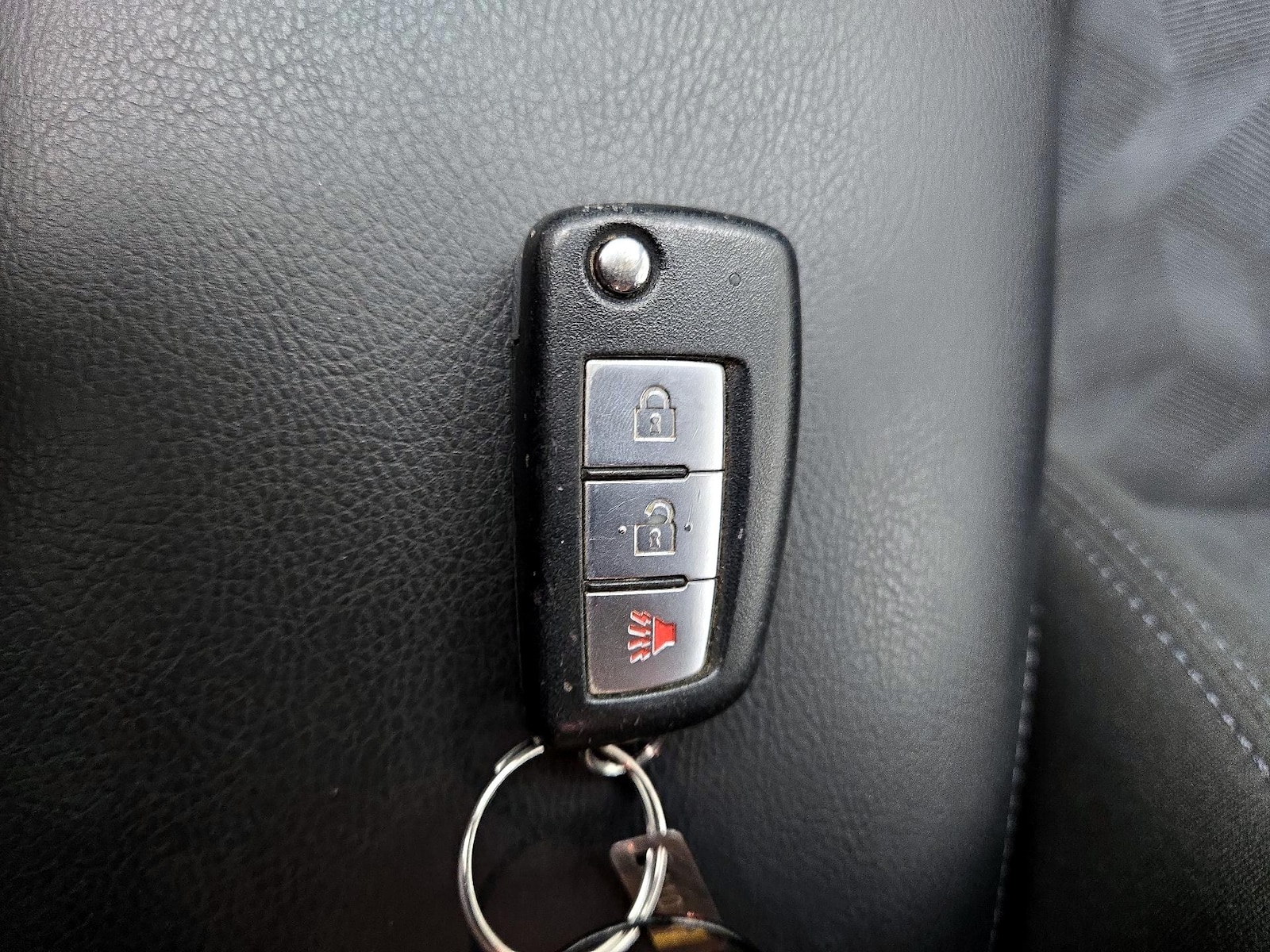 2015 Nissan Rogue S - Photo 23