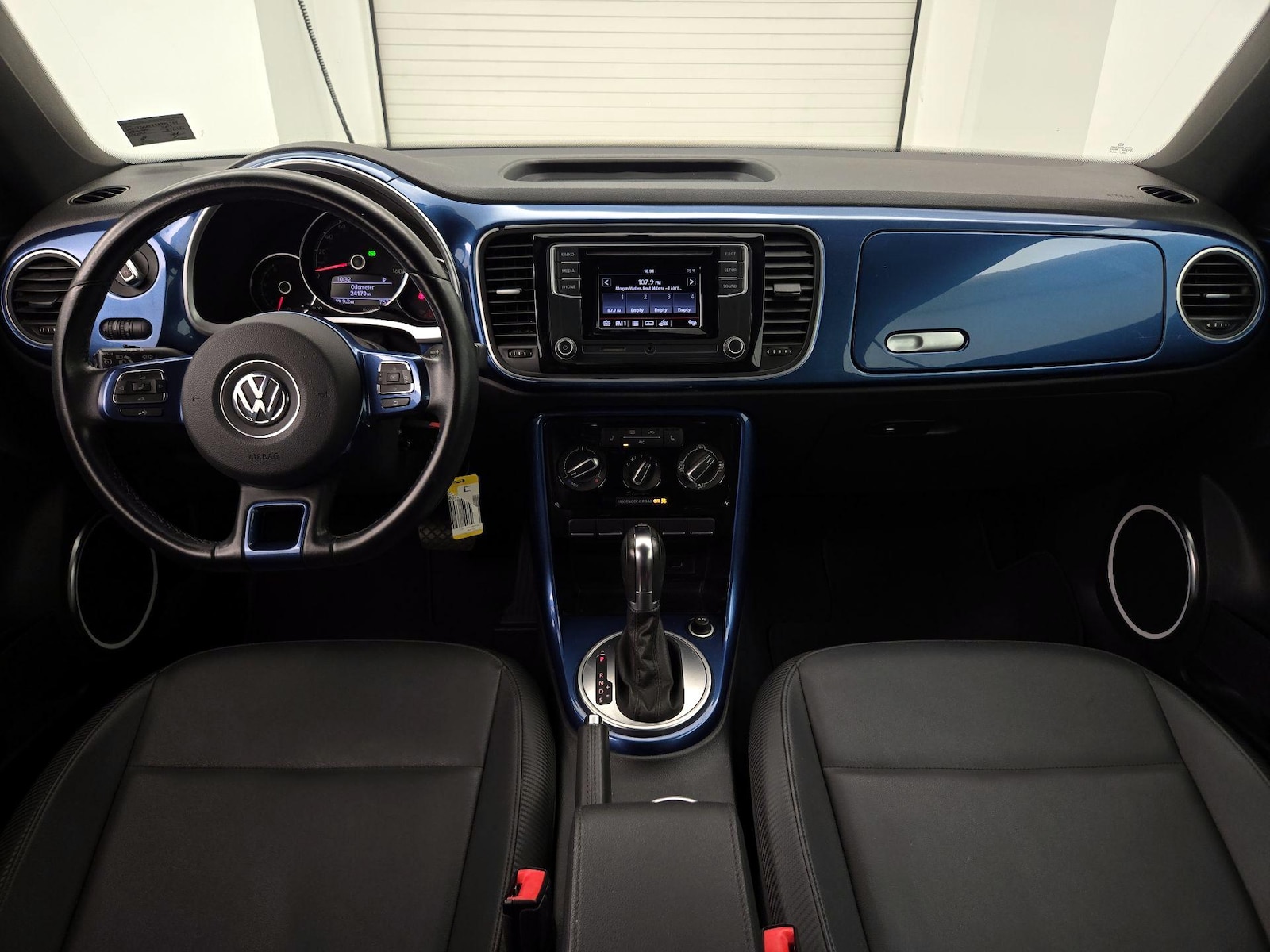 2019 Volkswagen Beetle S - Photo 10