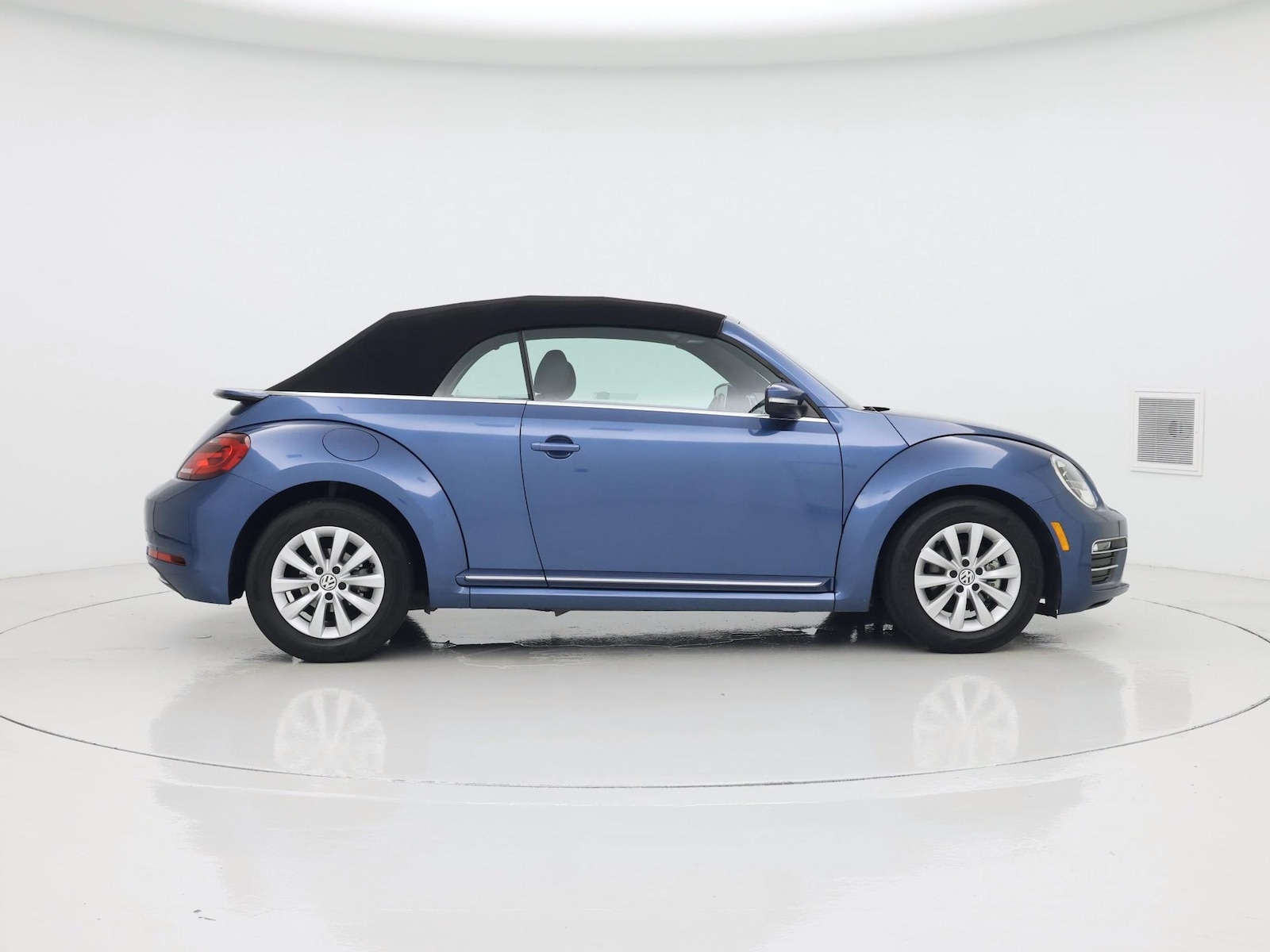 2019 Volkswagen Beetle S - Photo 8