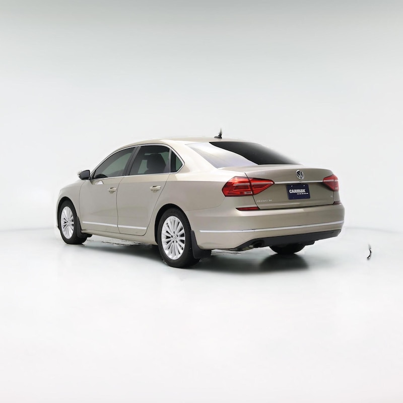 2016 Volkswagen Passat SE