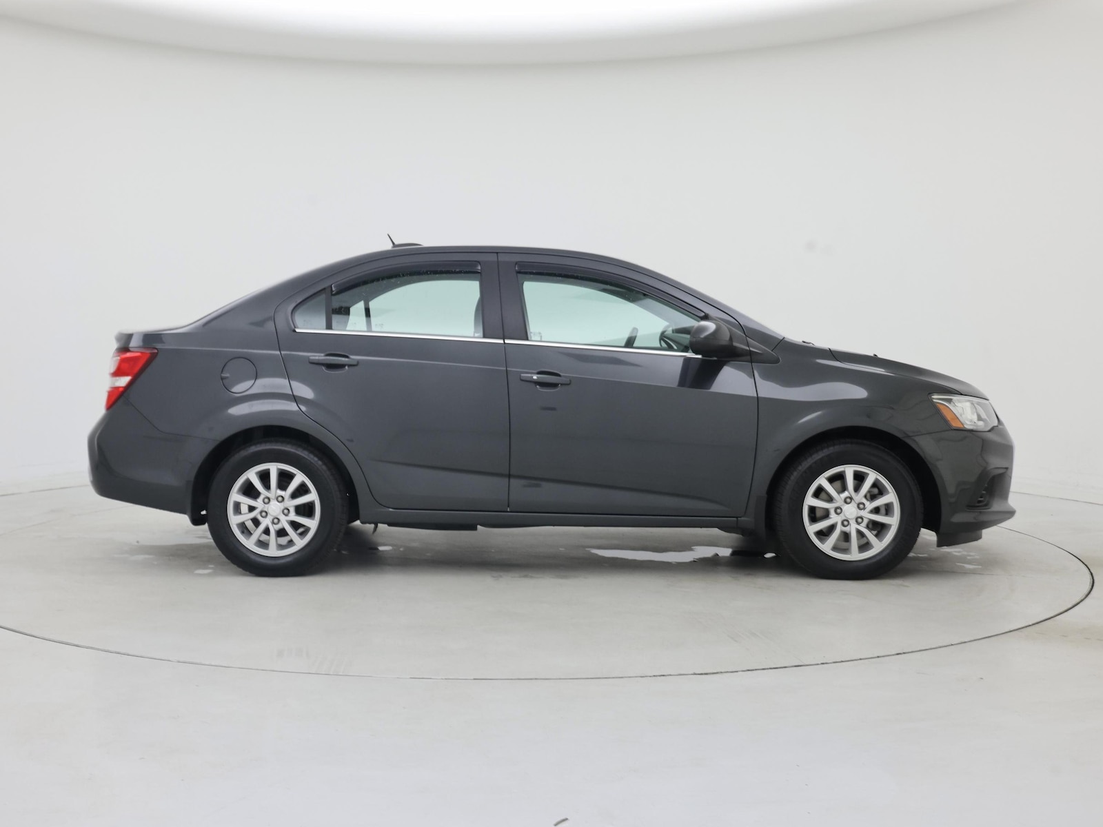 2019 Chevrolet Sonic LT - Photo 8