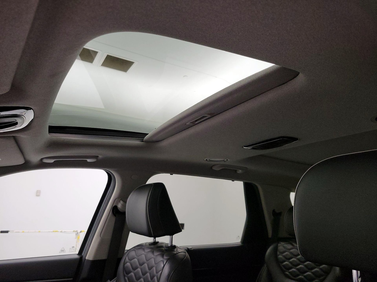 Sunroof(s) & Skylight(s)