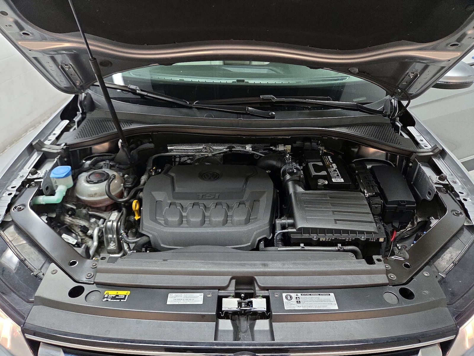 2020 Volkswagen Tiguan SE - Photo 18