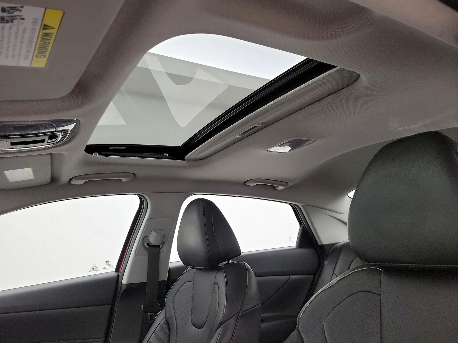 Sunroof(s) & Overhead Airbags
