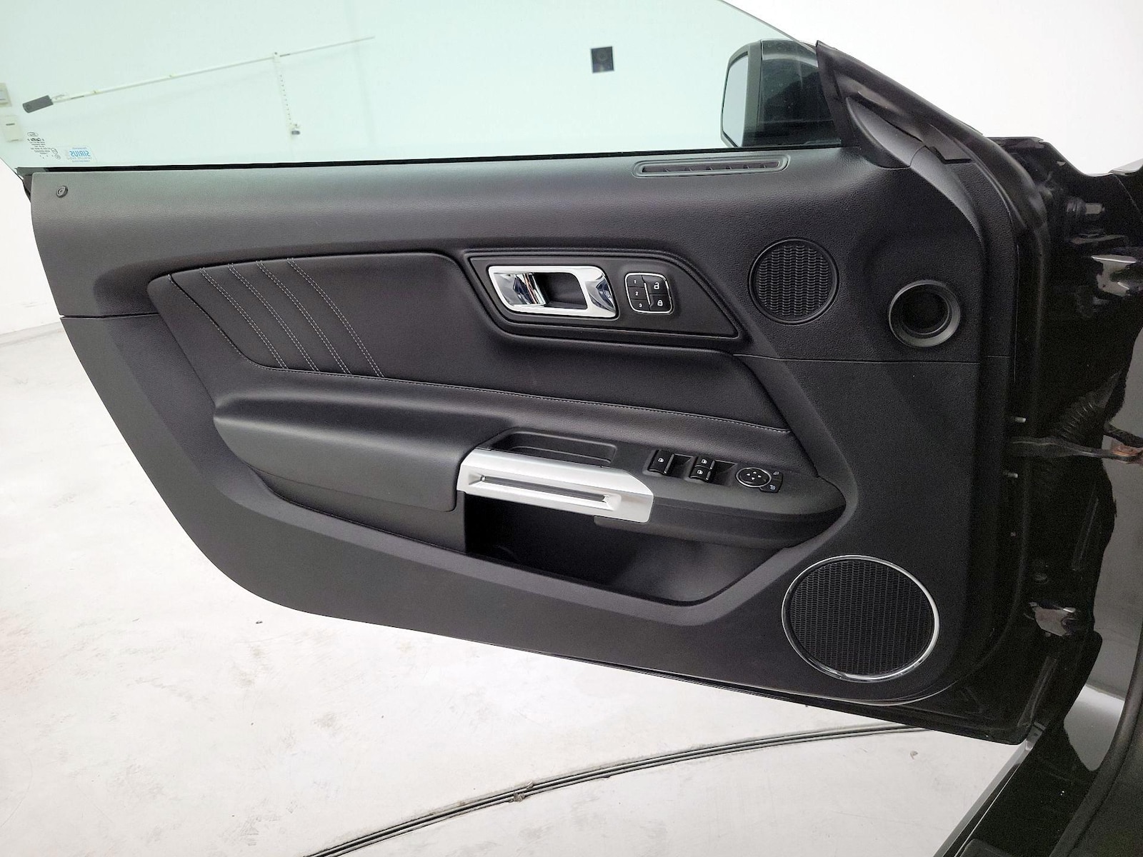 2017 Ford Mustang GT Premium - Photo 11