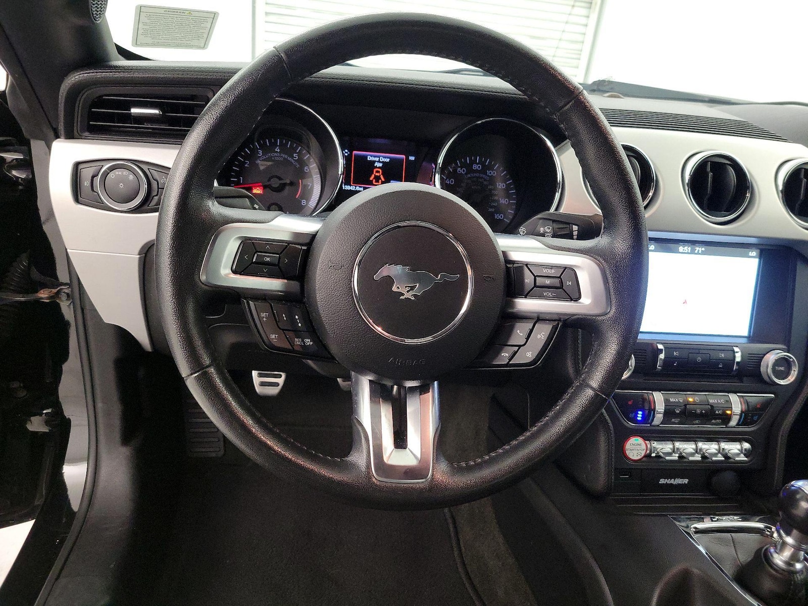2017 Ford Mustang GT Premium - Photo 9