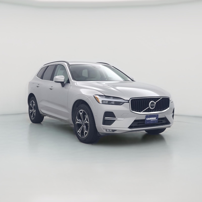 2022 Volvo XC60 B5 Momentum